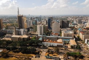 Die Hauptstadt Kenias, Nairobi, aus der Luftperspektive.