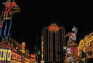 Panorama von Casinos in Las Vegas am Tag.