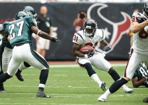 Ein Runningback der Houston Texans in einem NFL-Spiel.